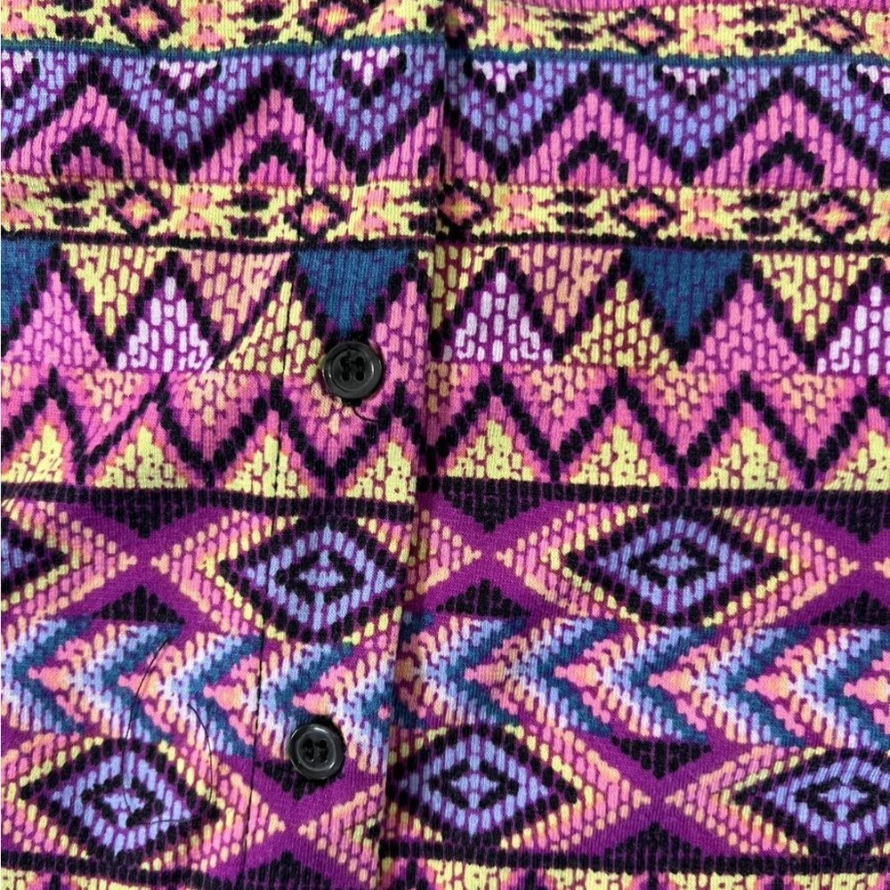 D-signed Geometric Tank - Picture 6 of 12